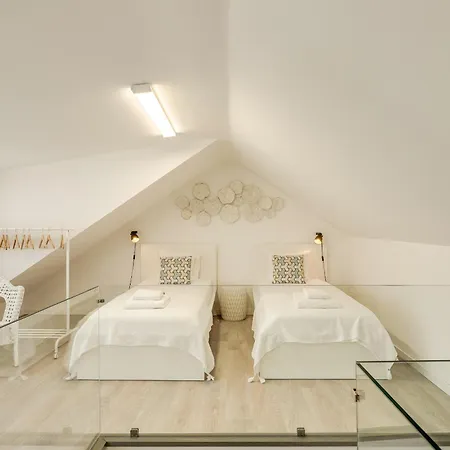 Blissful Restelo Vila *