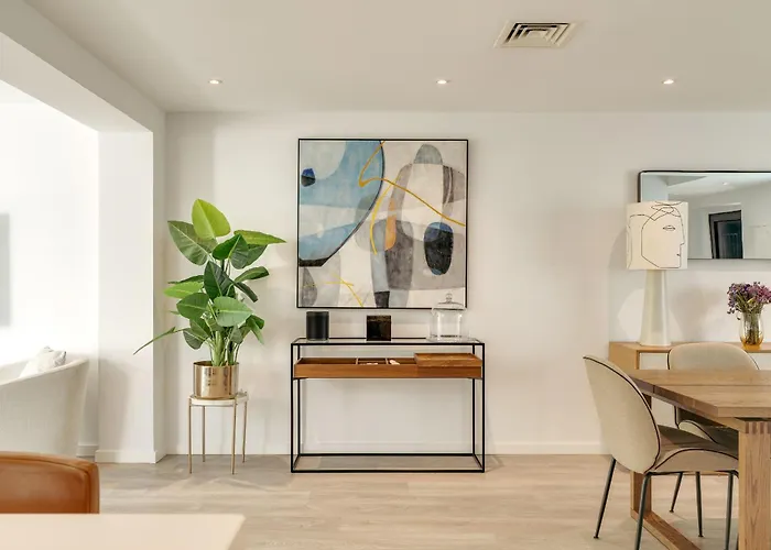 Blissful Restelo Villa